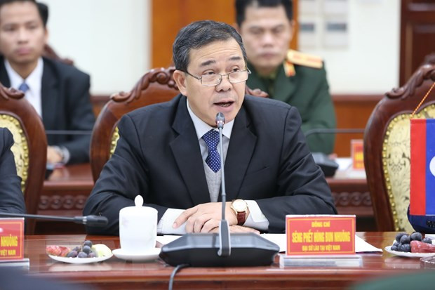 Đại sứ đặc mệnh toàn quyền nước Cộng hòa dân chủ nhân dân Lào tại Việt Nam Sengphet Houngboungnuang phát biểu tại buổi làm việc. (Ảnh: Nguyễn Cúc/TTXVN) Đại sứ đặc mệnh toàn quyền nước Cộng hòa dân chủ nhân dân Lào tại Việt Nam Sengphet Houngboungnuang phát biểu tại buổi làm việc. (Ảnh: Nguyễn Cúc/TTXVN)