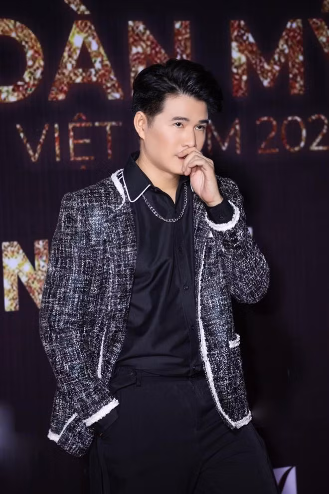 Vũ Mạnh Cường đảm nhận vai trò MC cho đêm chung kết ẢNH: BTC