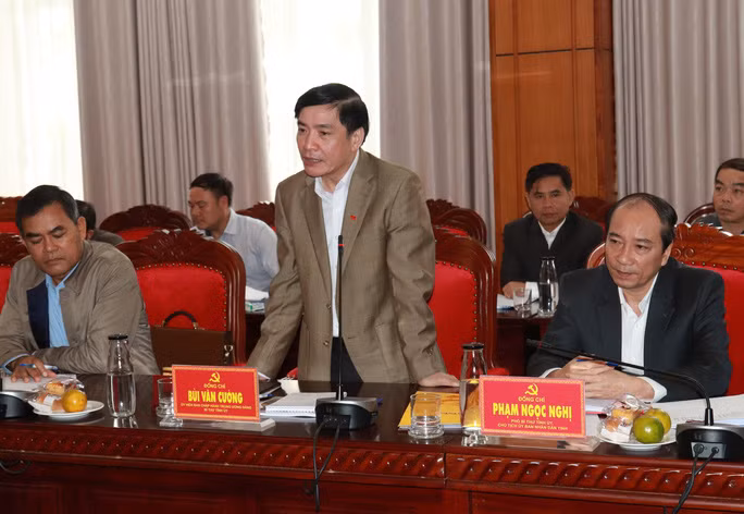 Bí thư Tỉnh ủy Đắk Lắk Bùi Văn Cường giới thiệu các tiềm năng cho nhà đầu tư