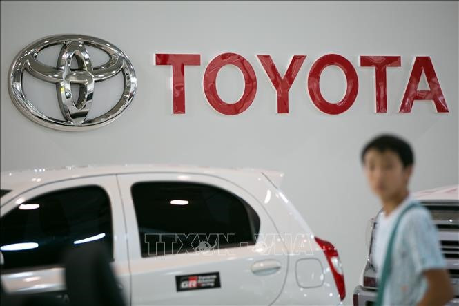 Sau 5 năm Toyota đã giành lại vị trí dẫn đầu là nhà sản xuất ôtô bán chạy nhất thế giới, bất chấp nhu cầu giảm mạnh vì đại dịch COVID-19. Ảnh: TTXVN Sau 5 năm Toyota đã giành lại vị trí dẫn đầu là nhà sản xuất ôtô bán chạy nhất thế giới, bất chấp nhu cầu giảm mạnh vì đại dịch COVID-19. Ảnh: TTXVN