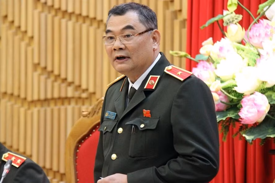 Thiếu tướng Tô Ân Xô - Chánh Văn phòng, người phát ngôn Bộ Công an cho biết, Bộ đã truyền đạt lại ý kiến của Phó Thủ tướng thường trực Trương Hoà Bình về tới các đơn vị nghiệp vụ để làm rõ thông tin Báo Lao Động đã nêu. Ảnh H.Lam