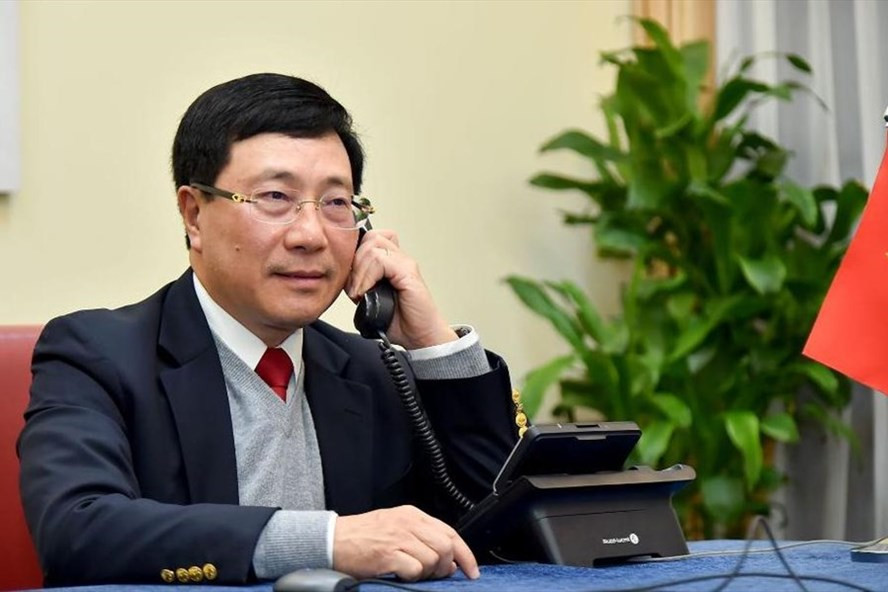 Ngày 15.1, Phó Thủ tướng, Bộ trưởng Ngoại giao Phạm Bình Minh đã có cuộc điện đàm với Cố vấn An ninh quốc gia Mỹ Robert O’Brien. Ngày 15.1, Phó Thủ tướng, Bộ trưởng Ngoại giao Phạm Bình Minh đã có cuộc điện đàm với Cố vấn An ninh quốc gia Mỹ Robert O’Brien.