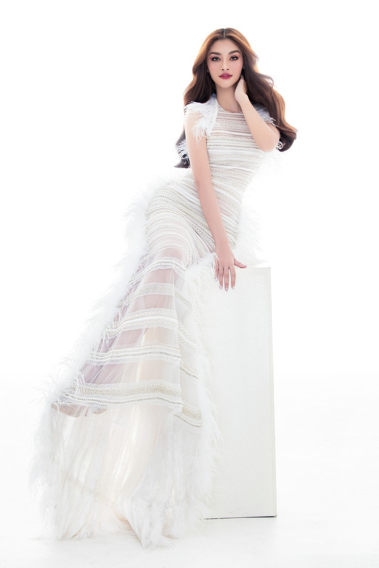 Á hậu 20 tuổi đã có những định hướng riêng trên con đường phát triển sự nghiệp. Cô cũng là một trong số ít á hậu hoạt động nghệ thuật không ngừng nghỉ sau đăng quang. Ảnh: AT.