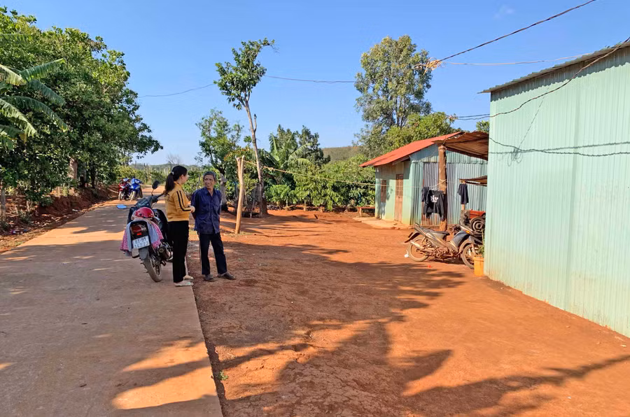  Một góc làng Yít Rông 2 (xã Ia Din, huyện Đức Cơ). Ảnh: Hồng Thương