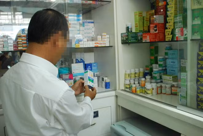  Giá thật của thuốc hiện nay người tiêu dùng không thể biết - ẢNH: DUY TÍNH