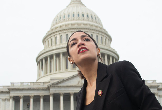  Nữ dân biểu New York Alexandria Ocasio-Cortez