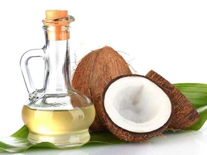 Dầu dừa cũng có thể làm giảm chứng viêm da, phát ban, mẩn đỏ hoặc ngứa ẢNH: SHUTTERSTOCK