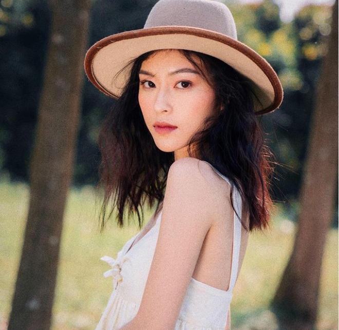 Nhan sắc của Minh Hà nhận về nhiều lời có cánh. Dân mạng Trung Quốc tán thưởng cô có nét đẹp lạnh lùng cuốn hút. Một số bình luận khác gọi Minh Hà có dáng vẻ của một đại mỹ nhân ẢNH: INSTAGRAM NV