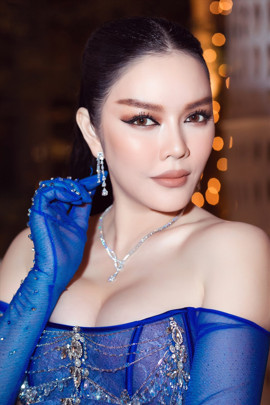 Từ khi chuyển hẳn sang lĩnh vực kinh doanh, Lý Nhã Kỳ có thêm sự mặn mà của người doanh nhân. Gần đây, cô trở lại với showbiz Việt và tích cực tham gia các hoạt động nghệ thuật. Ảnh: Linh Phạm