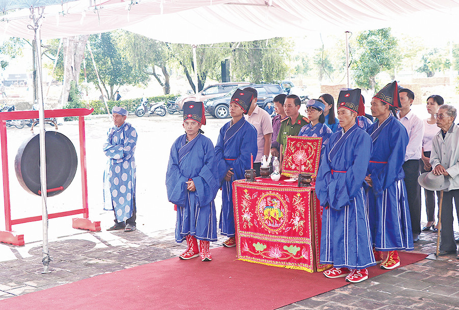 Lễ tưởng niệm 228 năm Ngày mất Hoàng đế Quang Trung tại thị xã An Khê. Ảnh: Ngọc Minh Lễ tưởng niệm 228 năm Ngày mất Hoàng đế Quang Trung tại thị xã An Khê. Ảnh: Ngọc Minh