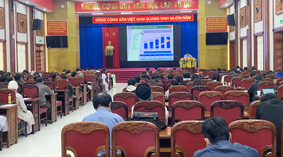 Quang cảnh hội nghị học tập, quán triệt Nghị quyết Đại hội đại biểu Đảng bộ tỉnh lần thứ XVI (nhiệm kỳ 2020-2025). Ảnh: Phương Linh Quang cảnh hội nghị học tập, quán triệt Nghị quyết Đại hội đại biểu Đảng bộ tỉnh lần thứ XVI, nhiệm kỳ 2020-2025. Ảnh: Phương Linh