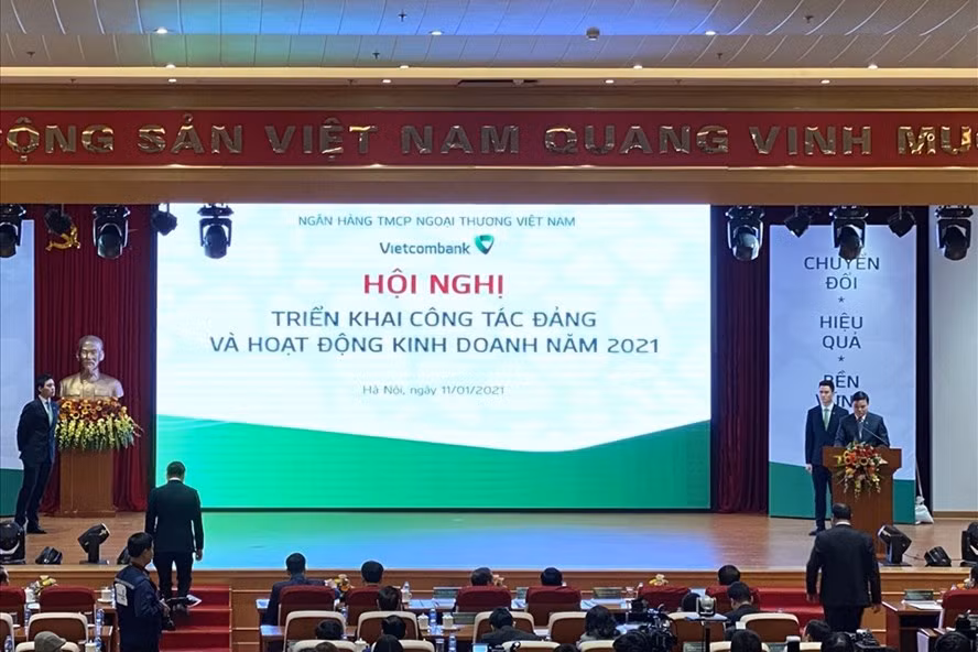 Hội nghị triển khai công tác Đảng và hoạt động kinh doanh năm 2021 của ngân hàng Vietcombank sáng 11.1.2020. Ảnh Lan Hương