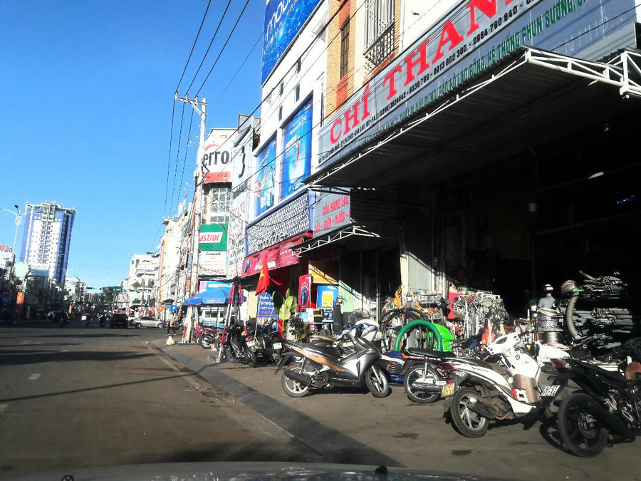 Đường Trần Phú (TP. Pleiku). Ảnh: Nguyên Anh