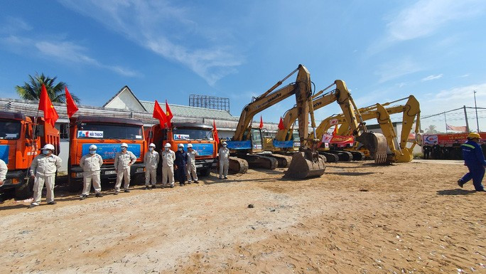 Thủ tướng đề nghị các đơn vị liên quan phải đảm bảo tiến độ công trình Thủ tướng đề nghị các đơn vị liên quan phải đảm bảo tiến độ công trình