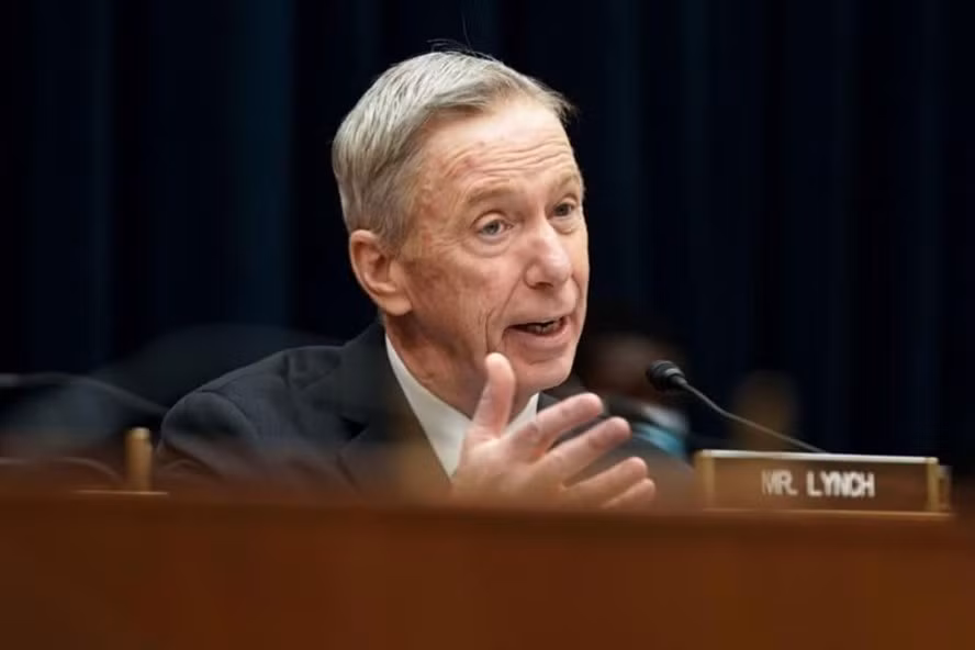 Hạ nghị sĩ Mỹ Stephen Lynch dương tính với COVID-19. Ảnh: AFP