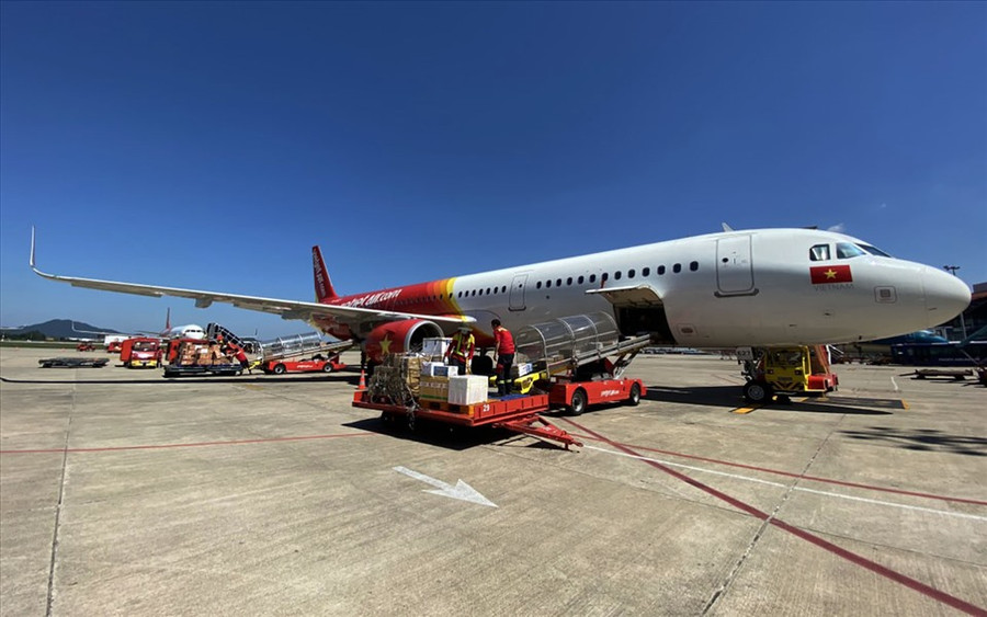 Vietjet đã áp dụng phương thức khai thác mới để tăng cường năng lực vận tải hàng hóa.  Vietjet đã áp dụng phương thức khai thác mới để tăng cường năng lực vận tải hàng hóa.