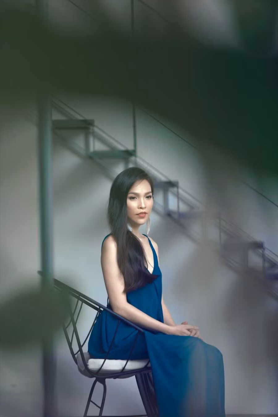 "Tình yêu rất kỳ diệu, có khi chỉ cần thoáng nhìn thôi cũng đã đủ yêu rồi" - Hiền Thục quan niệm.