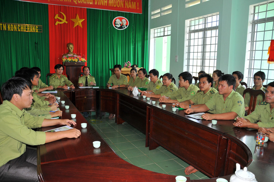 Ban Quản lý Khu Bảo tồn thiên nhiên Kon Chư Răng họp bàn các giải pháp bảo vệ rừng, bảo vệ đa dạng sinh học