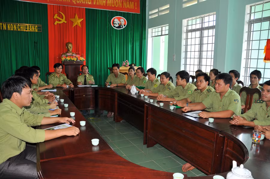 Ban Quản lý Khu Bảo tồn thiên nhiên Kon Chư Răng họp bàn các giải pháp bảo vệ rừng, bảo vệ đa dạng sinh học