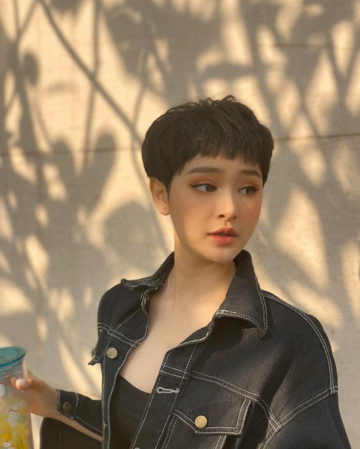  Có thể thấy, Hiền Hồ ngày càng đẹp và quyến rũ hơn theo thời gian.