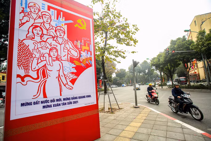  Toàn bộ các hạng mục trang trí được hoàn tất trong ngày 19-1, bảo đảm yêu cầu đẹp, trang trọng, kịp thời phục vụ Đại hội Đảng XIII