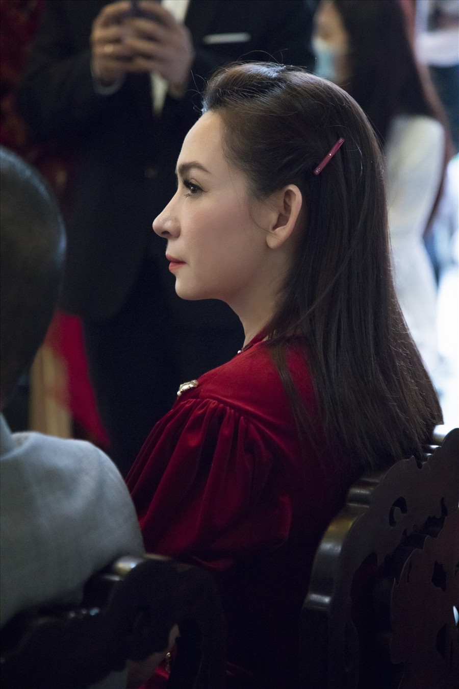 Cô thu hút khán giả với vẻ đẹp dịu dàng, ngọt ngào.