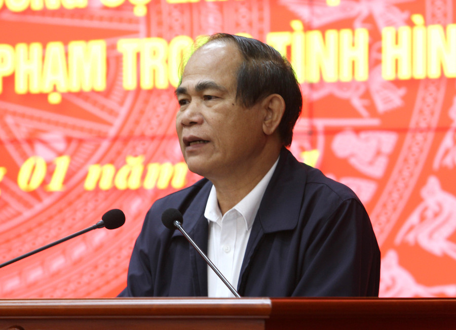 Chủ tịch UBND tỉnh Võ Ngọc Thành phát biểu chỉ đạo tại hội nghị. Ảnh: Văn Ngọc Đồng chí Võ Ngọc Thành phát biểu chỉ đạo tại hội nghị. Ảnh: Văn Ngọc