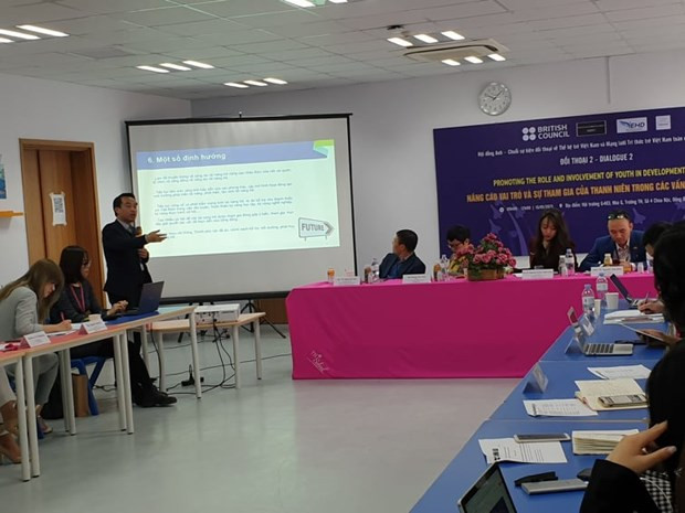 Ông Nguyễn Thiên Tú chia sẻ tại buổi đối thoại. (Ảnh: PV)