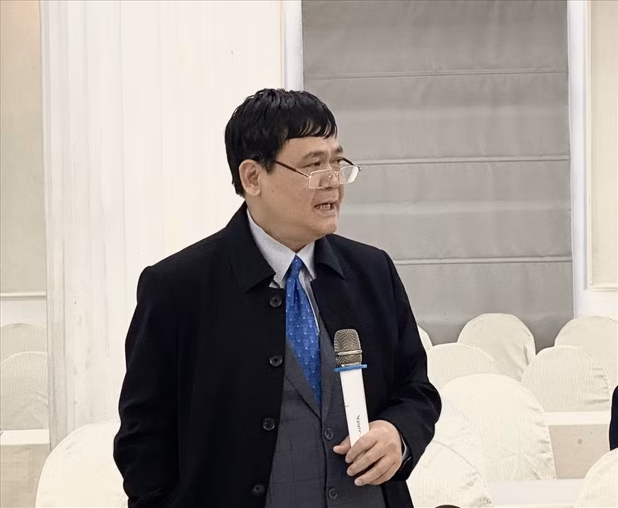 PGS, TS. Trần Kim Chung – Phó Viện trưởng Viện Nghiên cứ quản lý kinh tế Trung ương cho biết thị trường bất động sản xuất hiện những nhà siêu sang với giá nhà từ 100 - 150 tỉ đồng. Ảnh Lan Hương