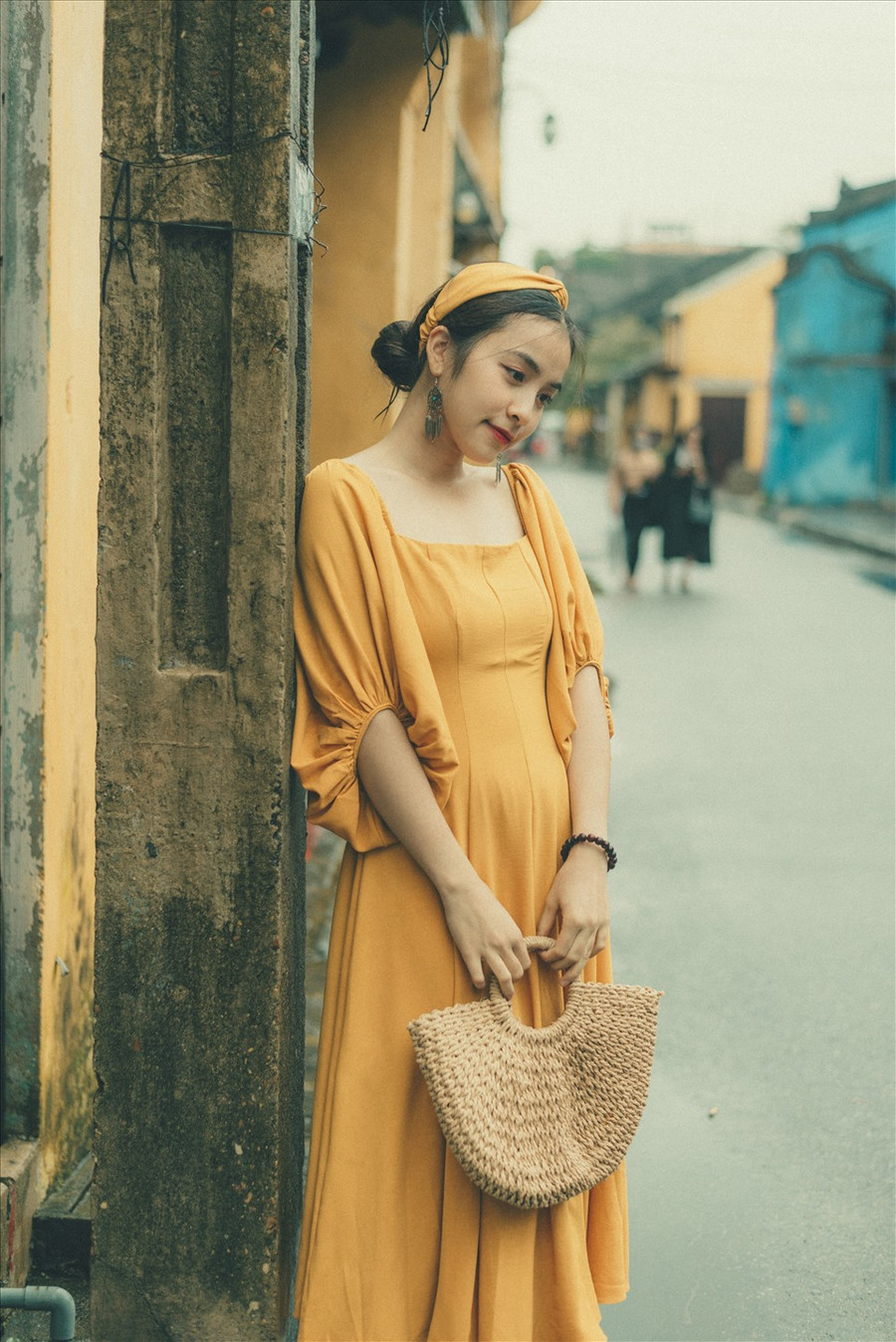 Trong "Nhà trọ Balanha", Trần Vân đã để lại ấn tượng sâu sắc trong lòng khán giả khi hóa thân thành Nhiên "râu" - một cô gái nhí nhảnh, hoạt bát, đáng yêu và tinh nghịch. Ảnh: NSCC. Trong