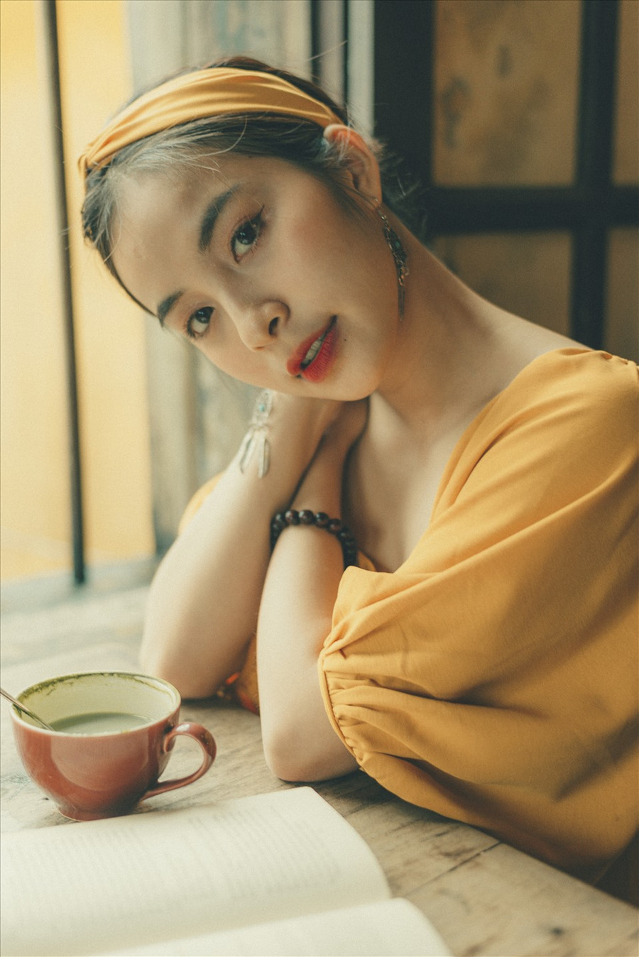 Chia sẻ về điều này, diễn viên Trần Vân cho biết: “Vân cảm thấy rất vui và xúc động khi được đề cử vào top 3 gương mặt triển vọng. Đây có thể nói là một trong những món quà lớn của Vân, cũng là một trong những đền đáp xứng đáng cho những nỗ lực của bản thân suốt chặng đường vừa qua