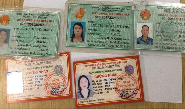 Các giấy tờ nhóm đối tượng tự xưng phóng viên. Ảnh công an cung cấp Các giấy tờ nhóm đối tượng tự xưng phóng viên. Ảnh công an cung cấp