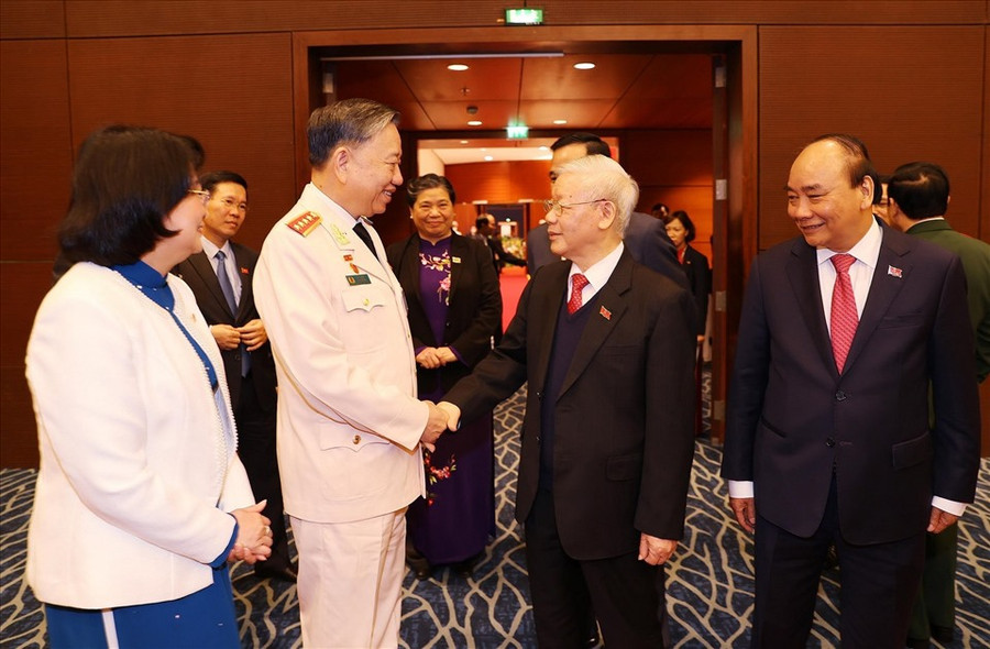  Tổng Bí thư, Chủ tịch Nước Nguyễn Phú Trọng cùng các đại biểu dự phiên trù bị. Ảnh Văn Điệp