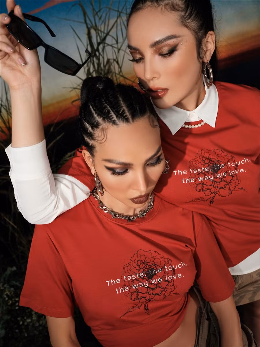 Bộ ảnh cũng là món quà mà hai người đẹp gửi tới những người đã luôn bên cạnh, ủng hộ tình bạn của bộ đôi trong suốt thời gian qua.