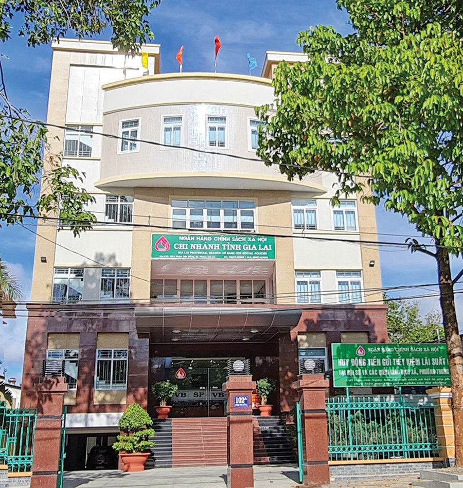 Trụ sở Ngân hàng CSXH tỉnh. Ảnh: Sơn Ca Trụ sở Ngân hàng CSXH tỉnh. Ảnh: Sơn Ca