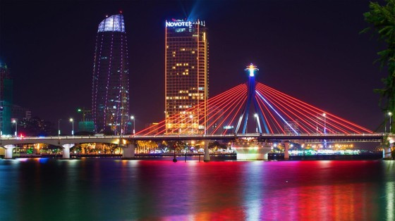 Đà Nẵng và nhiều địa phương du lịch khác ở nước ta đang ngủ quên trên “kho vàng” từ kinh tế ban đêm