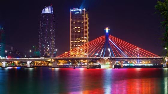 Đà Nẵng và nhiều địa phương du lịch khác ở nước ta đang ngủ quên trên “kho vàng” từ kinh tế ban đêm