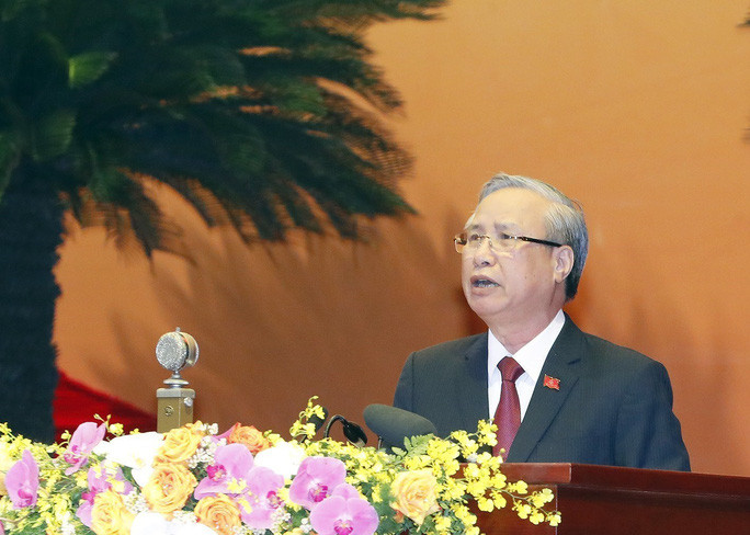 Ủy viên Bộ Chính trị, Thường trực Ban Bí thư Trần Quốc Vượng phát biểu khai mạc phiên trù bị Đại hội