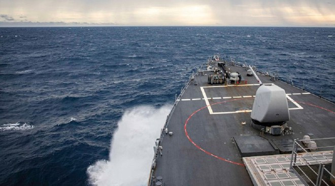 Tàu khu trục USS John S. McCain tham gia sứ mệnh đảm bảo an ninh và ổn định ở Ấn Độ Dương - Thái Bình Dương - Ảnh: Hải quân Mỹ Tàu khu trục USS John S. McCain tham gia sứ mệnh đảm bảo an ninh và ổn định ở Ấn Độ Dương - Thái Bình Dương - Ảnh: Hải quân Mỹ