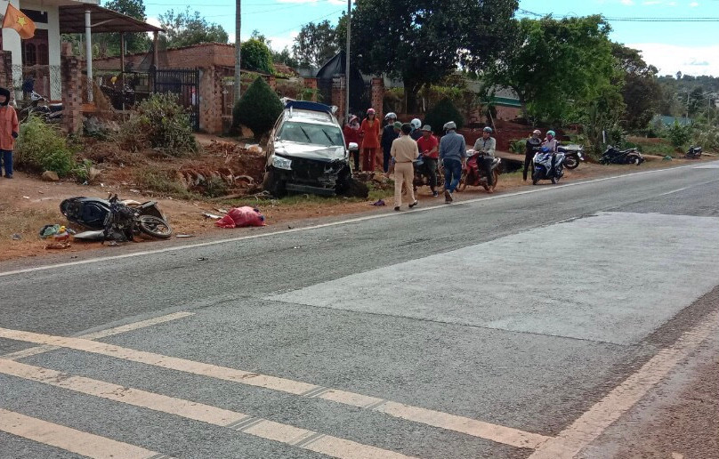 Hiện trường của vụ tai nạn. Ảnh: Văn Ngọc