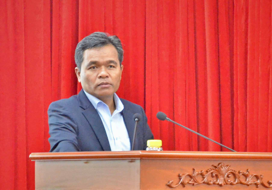 Bí thư Tỉnh ủy Hồ Văn Niên phát biểu chỉ đạo tại hội nghị. Ảnh: Phương Linh 8-1 Đồng chí Hồ Văn Niên-Bí thư Tỉnh ủy phát biểu chỉ đạo tại Hội nghị-ảnh Phương Linh