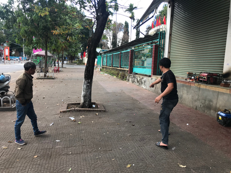 Hiện trường nơi xảy ra vụ án mạng. Ảnh: Văn Ngọc Hiện trường nơi xảy ra vụ án mạng. Ảnh: Văn Ngọc