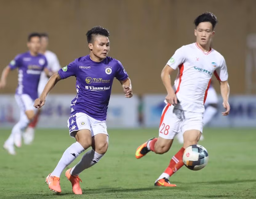 Quang Hải sẽ đối đầu với nhiều đồng đội ở đội tuyển Việt Nam trong trận Siêu Cúp Quốc gia 2020. Ảnh: VPF