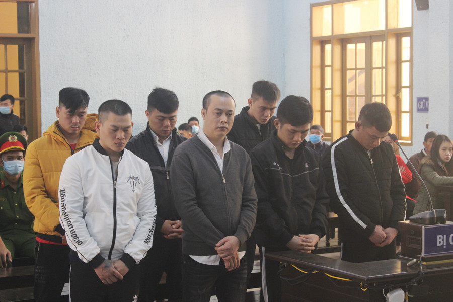 Nhóm đối tượng đã phải trả giá cho hành vi côn đồ. Ảnh: Lê Văn Ngọc