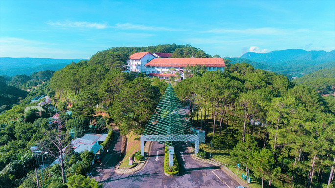Bệnh viện Hoàn Mỹ Đà Lạt nơi sản phụ tử vong khi sinh mổ. Bệnh viện Hoàn Mỹ Đà Lạt nơi sản phụ tử vong khi sinh mổ.
