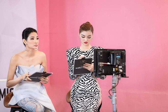 Người đẹp cũng thử sức ở vai trò huấn luyện viên tại cuộc thi dành cho người chuyển giới ẢNH: FBNV