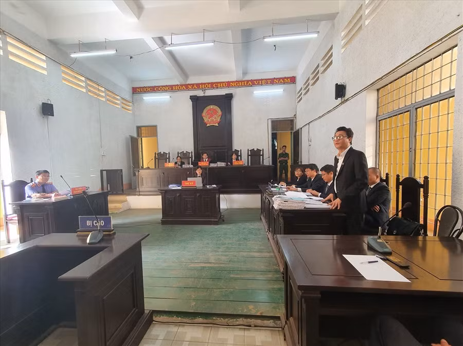 Toàn cảnh phiên toà. Ảnh: Bảo Trung