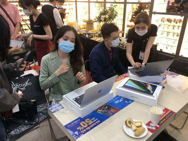 Máy tính Macbook, máy tính bảng iPad... sắp được sản xuất ở Việt Nam ẢNH: THÀNH LUÂN