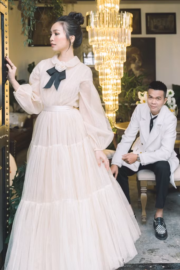 Đây là lần trở lại nghệ thuật hiếm hoi của nữ ca sĩ sau thời gian 