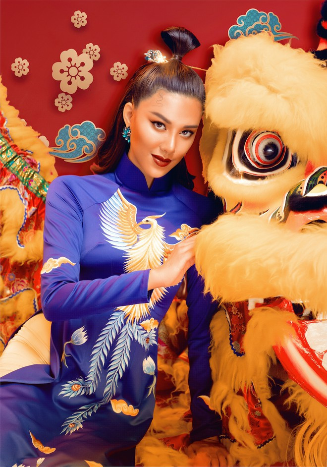 Hối hận vì đã ăn uống vô kỷ luật, cô đến phòng gym và siết chặt lượng đồ ăn nhiều tinh bột, chất béo ẢNH: DI DƯƠNG